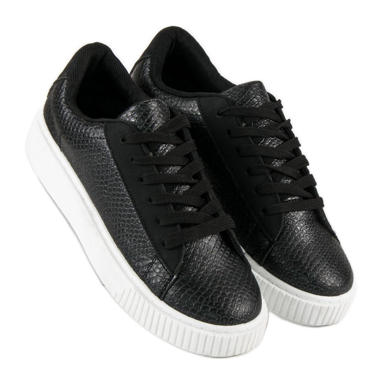 Zapatillas negras con estampado de serpiente negro 2 Zapatillas negras con estampado de serpiente negro 2
