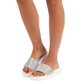 Babuchas blancas con cristales blanco 6