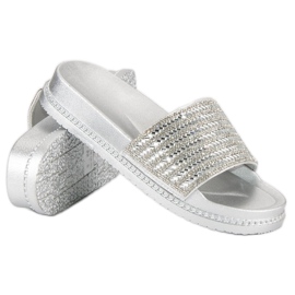 Babuchas plateadas con cristales gris 5