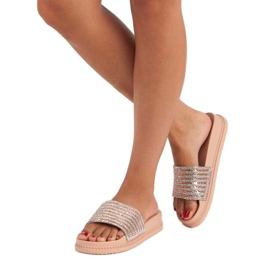 Babuchas rosas con cristales rosado 2 Babuchas rosas con cristales rosado 2