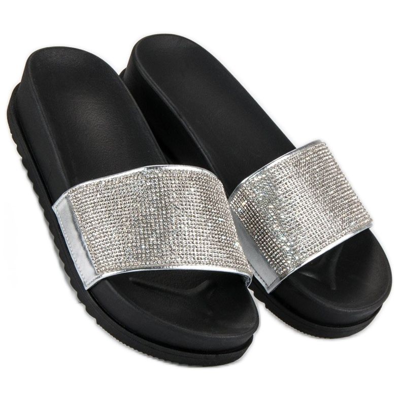 Zapatillas plateadas con estilo gris 1 Zapatillas plateadas con estilo gris 1