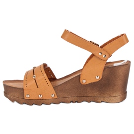 Sandalias cuña camel marrón 2