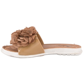 Chanclas marrones con flores marrón 3