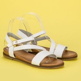 Cómodas sandalias planas blanco 4