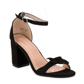Diamantique Sandalias elegantes en un poste negro 3
