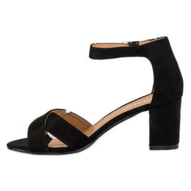 SDS Sandalias de gamuza en un post negro 3