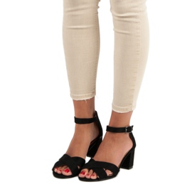 SDS Sandalias de gamuza en un post negro 6