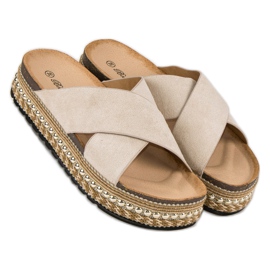 Bello Star Chanclas plataforma marrón 1