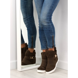 Deportivas con tiras de goma F-215 Verde Oliva 8