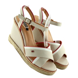 Sandalias cuña Tomy 1234 beige 5