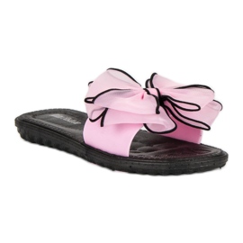 Zapatillas con lazo rosado 1