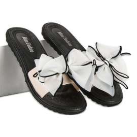 Zapatillas con lazo marrón 1 Zapatillas con lazo marrón 1