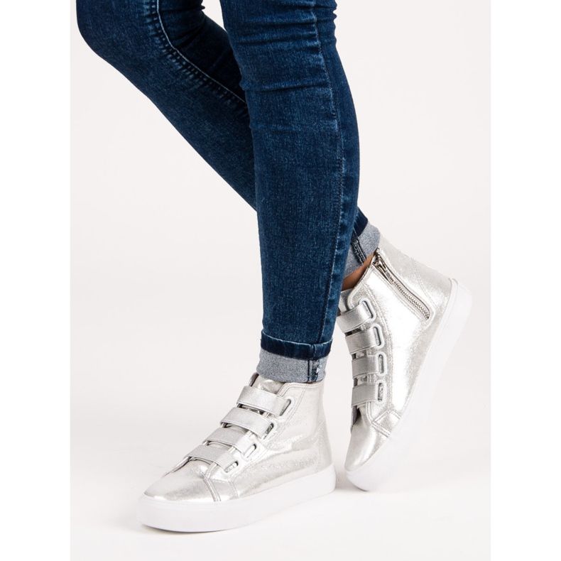 Deportivas plateadas con elástico gris 2