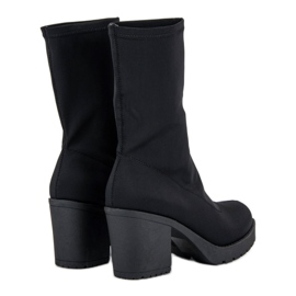 Small Swan Botas flexibles con protector negro 1 Small Swan Botas flexibles con protector negro 1