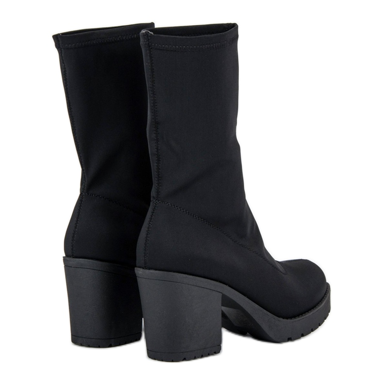 Small Swan Botas flexibles con protector negro 1 Small Swan Botas flexibles con protector negro 1