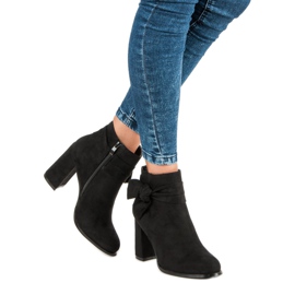 Botines de ante con tacón negro 4