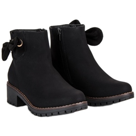Botas negras de tacón negro 5
