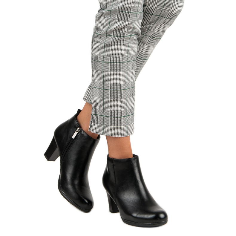 Botas elegantes en el post VINCEZA negro 2