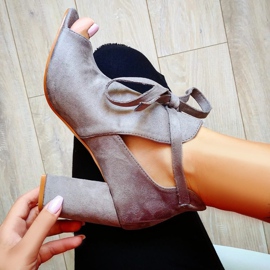 Sandalias vinceza ante cordones gris 7