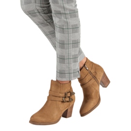 Corina Botines de ante en el poste marrón 1 Corina Botines de ante en el poste marrón 1