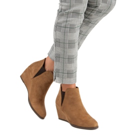 Corina Botas cuña camel marrón 1