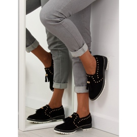 Mocasines negros con tachuelas U-6250 Negro 4