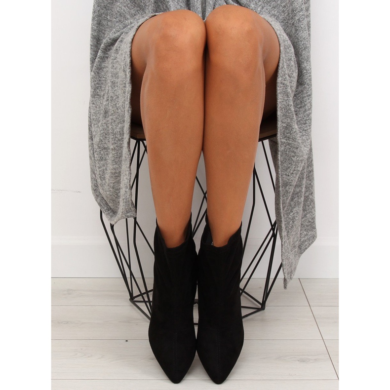 Negro F183 Botas negras en un alfiler 1