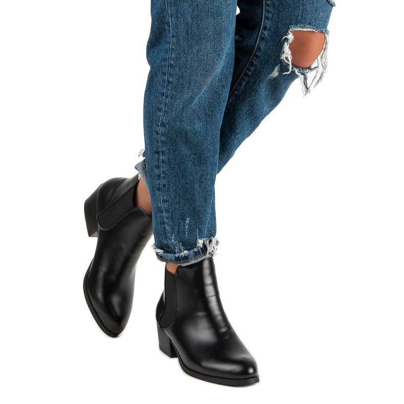 Corina Botines Chelsea negros con tacones altos 2