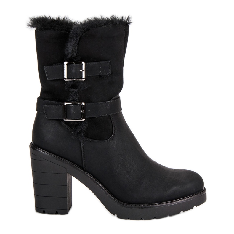 Botas calientes en el poste negro 1