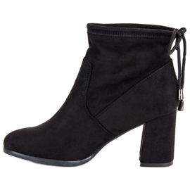 Botines de ante con tacón negro 1