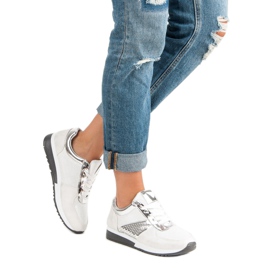 Calzado deportivo con estilo blanco 2