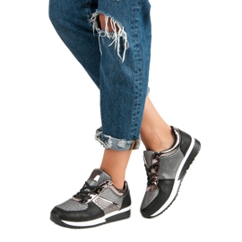 Calzado deportivo con estilo negro 2 Calzado deportivo con estilo negro 2