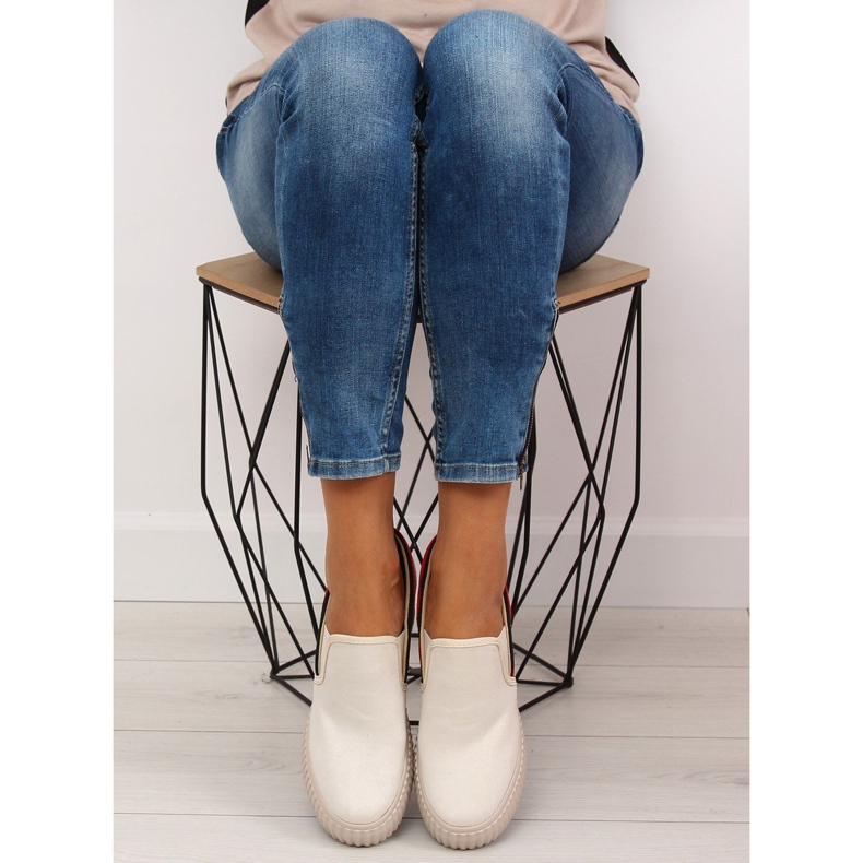Zapatillas slip-on beige 107-40 Beige 1