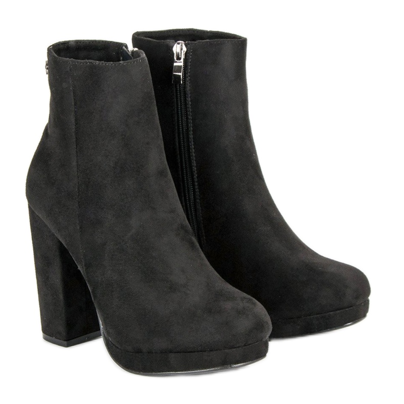 Small Swan Botas clásicas en el poste negro 1 Small Swan Botas clásicas en el poste negro 1