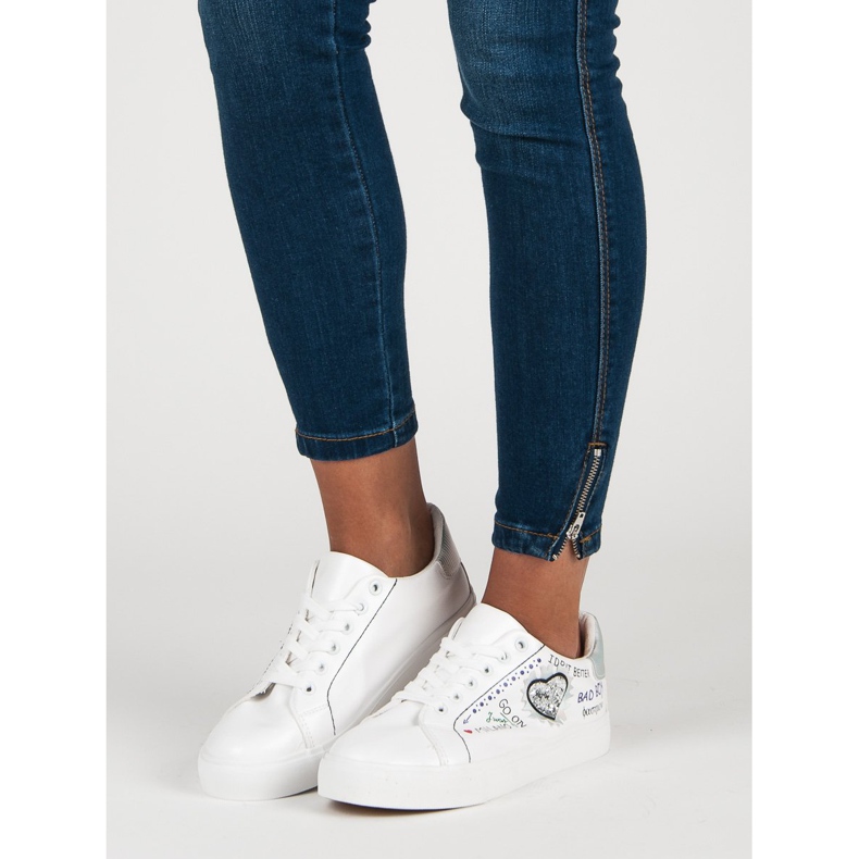 Zapatillas blancas con estampado blanco gris 1