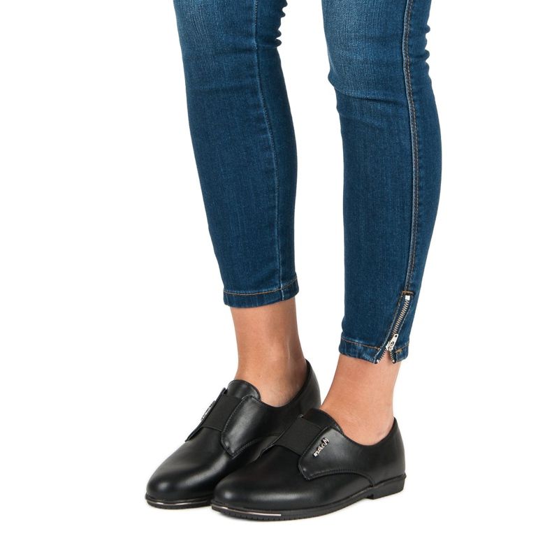 Miss Laura Zapatos negros sin cordones 1