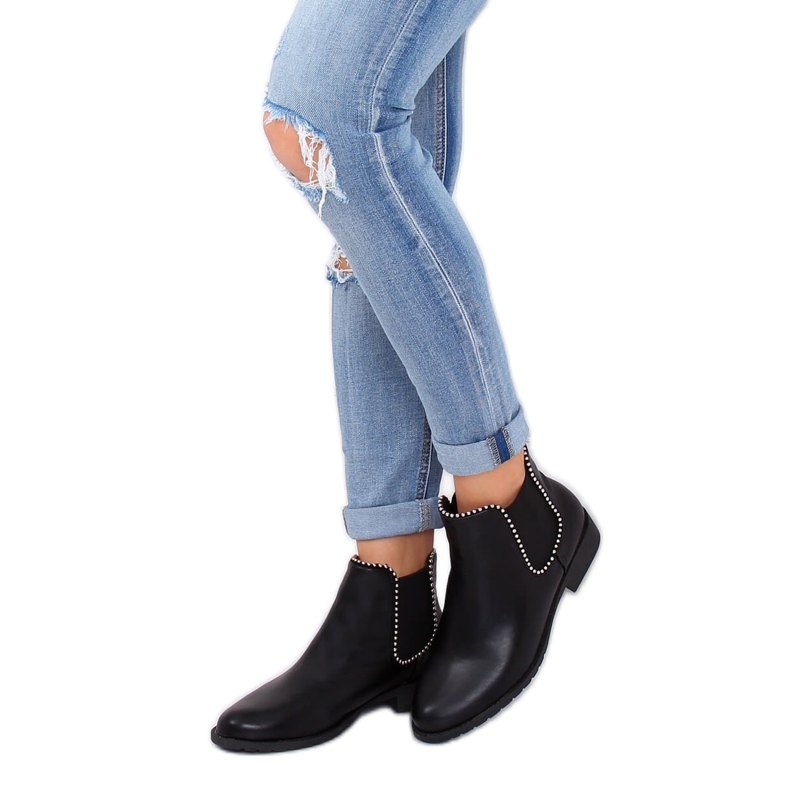 Botines Chelsea negros con abalorios Q-30 Black 2 Botines Chelsea negros con abalorios Q-30 Black 2