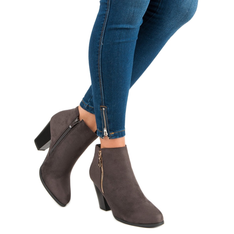 Groto Gogo Botines de gamuza en una barra gris 2 Groto Gogo Botines de gamuza en una barra gris 2