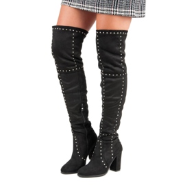 Seastar Botas de rock en un poste negro 1