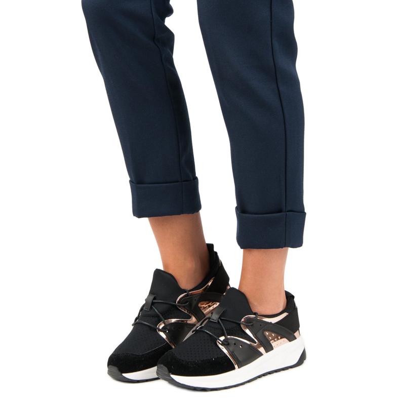 Calzado deportivo con estilo negro 1