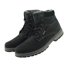 DK Tramperos aislados con piel negro 3