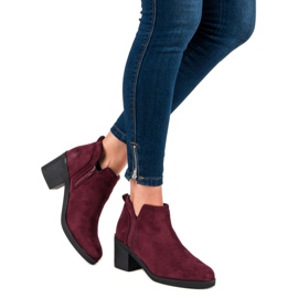Ideal Shoes Botas de tacon alto rojo 5