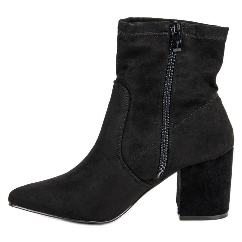 Small Swan Botas elegantes en un poste negro 1 Small Swan Botas elegantes en un poste negro 1