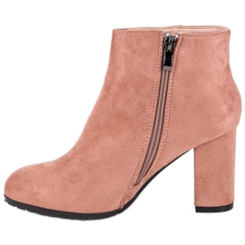 Botines de ante en el poste rosa 1