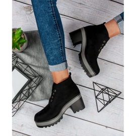 Botas ligeras de tacón alto negro 8
