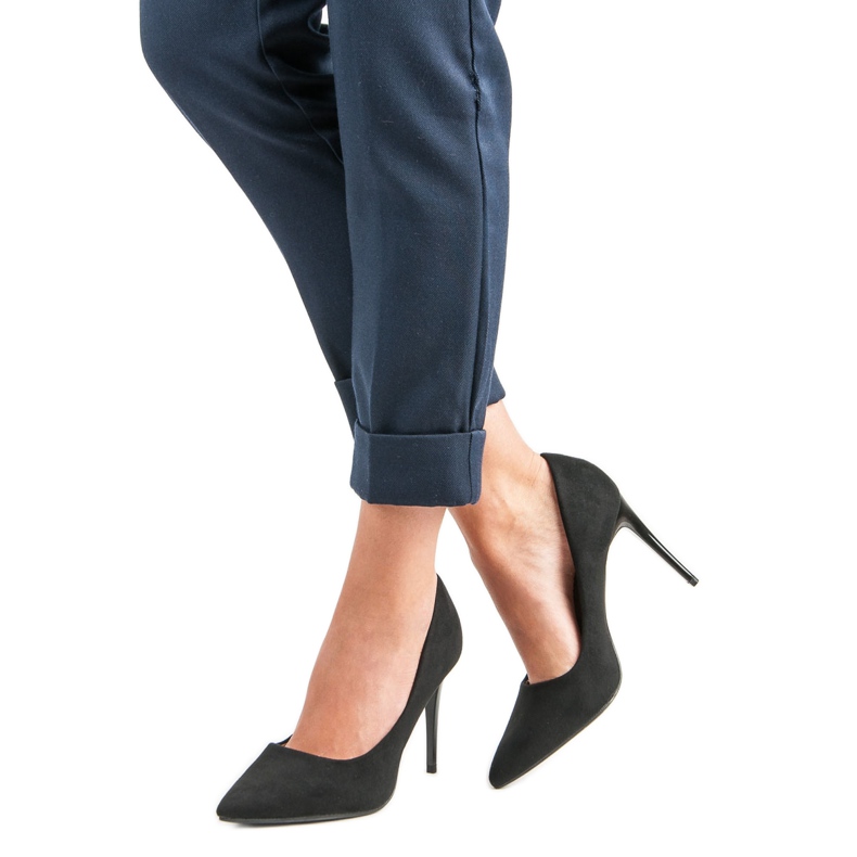 Tacones de ante negro 2