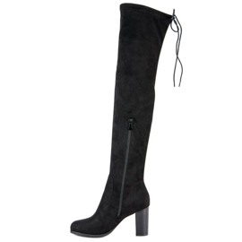 Seastar Botas negras en el poste negro 5