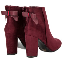 Ideal Shoes Botines rojos con estilo 5