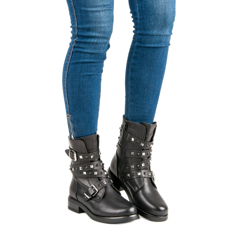 SDS Trabajadores aislados negro 2