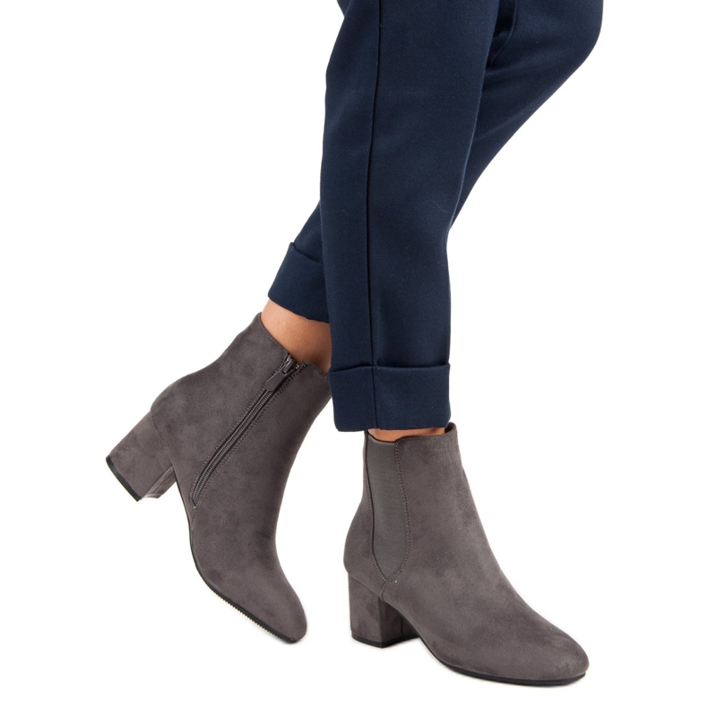 Top Shoes Botines de ante con tacón gris 2